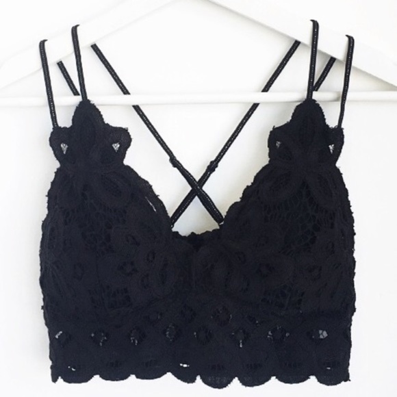 SALE Black Double Strap Crochet Lace Scallop Bralette - Picture 1 of 3